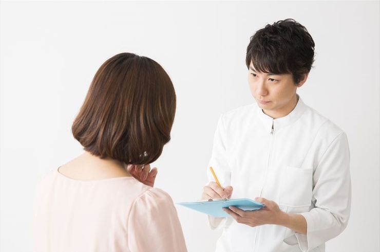 カウンセリングを受ける女性